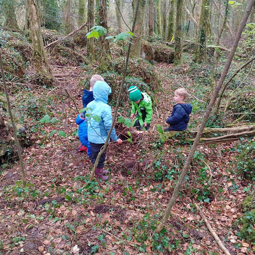 creative by nature - children learning outside at forest school